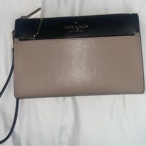 Kate Spade Black and Tan Wristlet